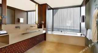 OCT Bay Breeze Hotel - 4