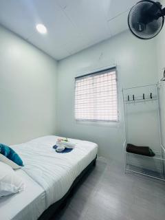 3R2B Private Pool WiFi Netflix l Pekan Rantau Negeri Sembilan - 5