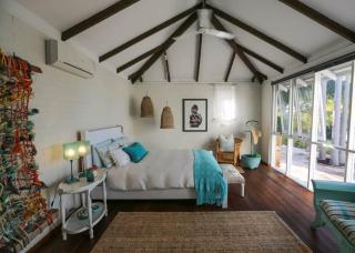 Studio 9, 200m Eagle Bay Beach - 0