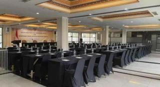 Yusro Hotel Restaurant & Convention - 7