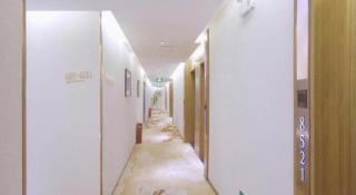 James Joyce Coffetel Beijing Yizhuang Rongjing East Street Subway Station - 1