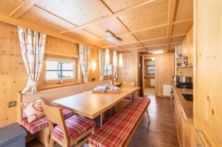 Chalet - Direkt am 5 Sterne Campingplatz Aufenfeld im Zillertal mit Hallenbad und Sauna - 1