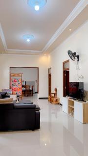 Guest House Griya Mundu Kerten - 3