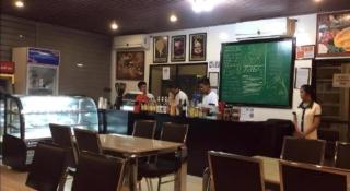 The Premiere Business Hotel - 9