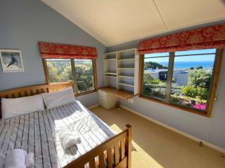 Tuscan Villa with Sea Views in Golden Bay - Tarakohe - 6