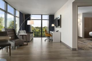 DoubleTree by Hilton Charleston Riverview - 6