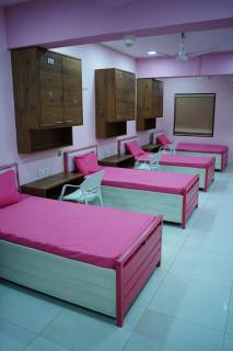 Livzo - Pink house - 5