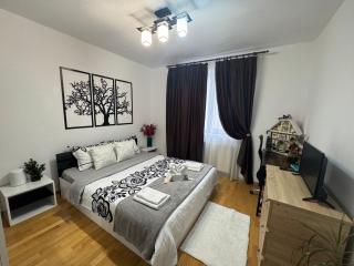 The Home Feeling - 0