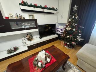 The Home Feeling - 4