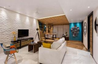 Chic & Comfortable 3BHK Getaway in Andheri West - 1