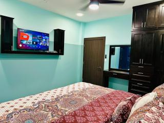 Hotel Sea Queen Suite & Golf Cart Rental - 6