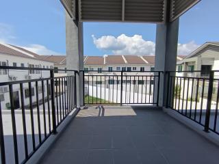 Lahat Serenity 168 Big Corner Cozy House - 4