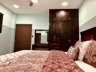 Hotel Sea Queen Suite & Golf Cart Rental - 5