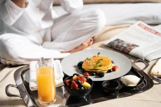 Hyatt Vancouver Downtown Alberni - 1