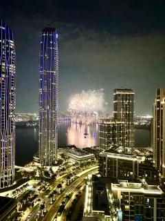Luxury 1025 sq feet 1 bed apartment in 29 floor Dubai Creek Residences - 7