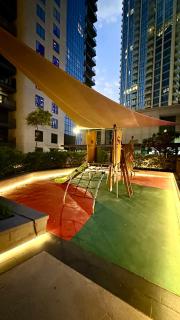Luxury 1025 sq feet 1 bed apartment in 29 floor Dubai Creek Residences - 8