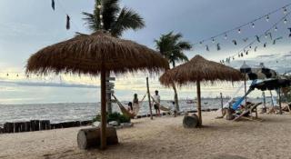 Golden Dragon Beach Resort Pattaya (Bang Lamung) - 1