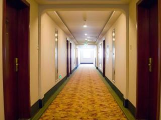 GreenTree Inn Hebei Tangshan North Station Nanhuandao Business Hotel - 1