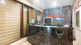 Greenbelt Makati - Vaccinated Staff - 4