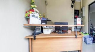 OYO 90927 Homestay Tentrem 2 - 3