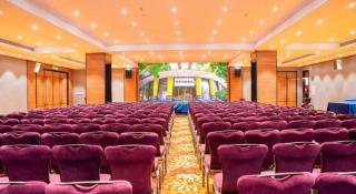 CP Peninsula Hotel - 1