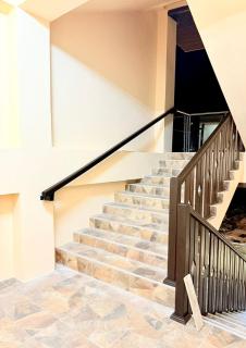 Hotel Sea Queen Suite & Golf Cart Rental - 4