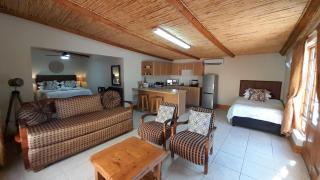 Nagenoeg Guest House - 1