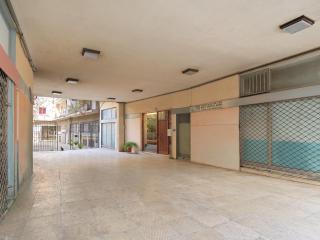 Modern 1BDR Apartment with Balcony - 8