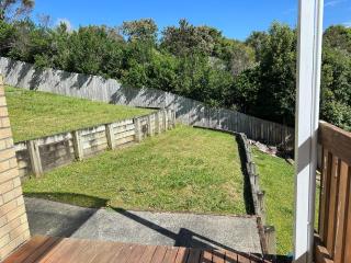 Albany Sunny Deck Retreat - 1