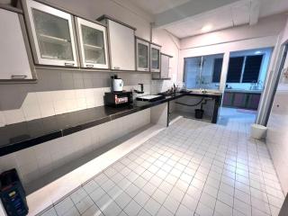 Family House Sunway 4BR Walk to Lagoon Pyramid University - 7