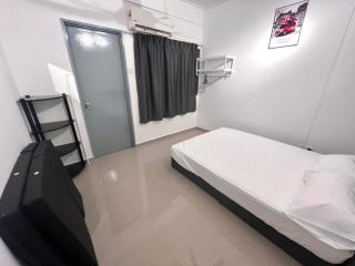 Family House Sunway 4BR Walk to Lagoon Pyramid University - 4