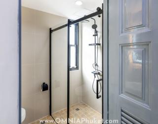 8-minute walk to the beach - 3 bedrooms 3 baths - 4