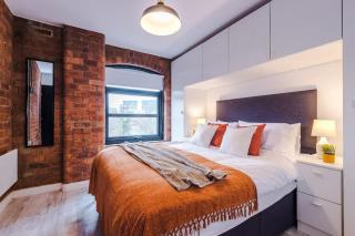 Modern 2-Bed Flat in Central Leeds - Sleeps 6 - 6