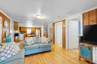 Cozy Corner - Folly Beach - 8