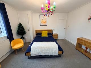 Stylish & Modern Central Studio Apartment Free parking - 8