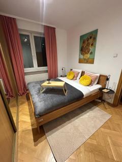 Lumina apartment for family in center Warsaw - 0