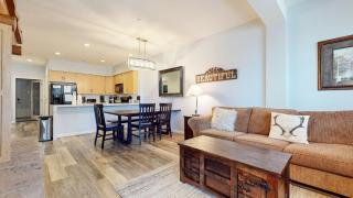 Mammoth Green #102 condo - 4