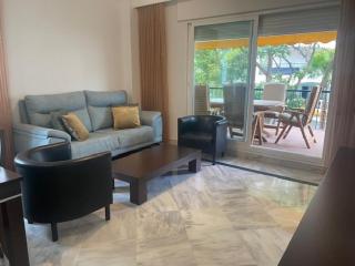 Marbella Sun Retreat • 3BR for 6 - Pass the Keys - 5