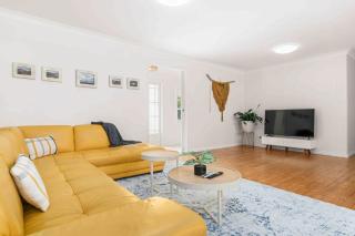 Verzelha by the Sea - Spacious 3BR Family Stay in Culburra - 9