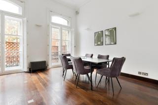 Blueground Earls Court view nr Natural History Museum LON-692 - 5