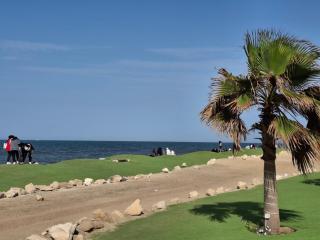 Seaview Family Chalet , 2 Bedrooms Families Only للعائلات فقط - 8