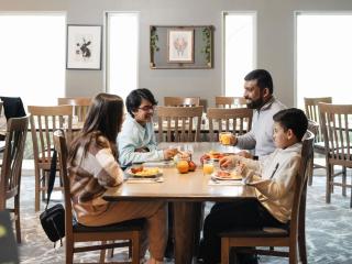 Novotel Milton Keynes - 8