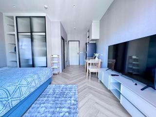 Title Legendary 7 floor Mountain View - 0