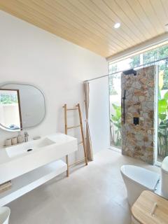 Tropical & Luxurious Pool Villa - 5