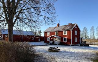 Beautiful Home In Tived With Wifi - 2