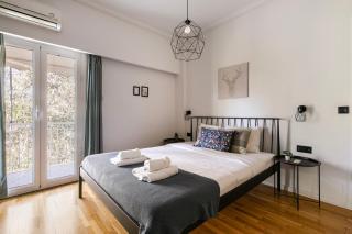 Zeus 2-Bedroom Apartment in Athens - 9