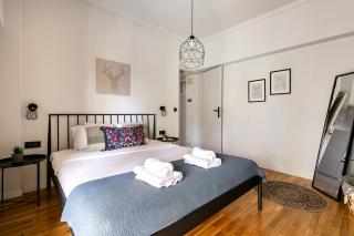 Zeus 2-Bedroom Apartment in Athens - 5