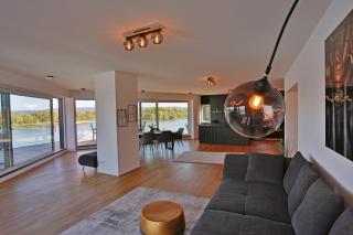 Exklusive Wohnung mit Balkon und direktem Rheinblick mit 2 Schlafzimmern für bis zu 5 Gäste - 4