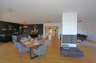 Exklusive Wohnung mit Balkon und direktem Rheinblick mit 2 Schlafzimmern für bis zu 5 Gäste - Urmitz - 3