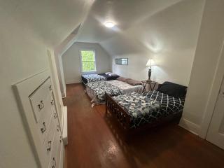 Kitsilano Guest House - Near Airport, UBC & Downtown, Free Parking - 9